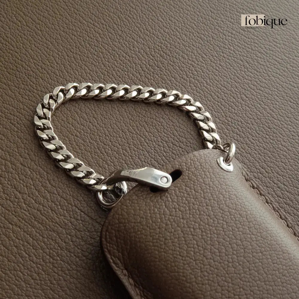 Étoile Collection - French Goat Leather | Smart Key Fob Case for Audi | Fits A4 A5 Q5 Q7 TT & More Fobique