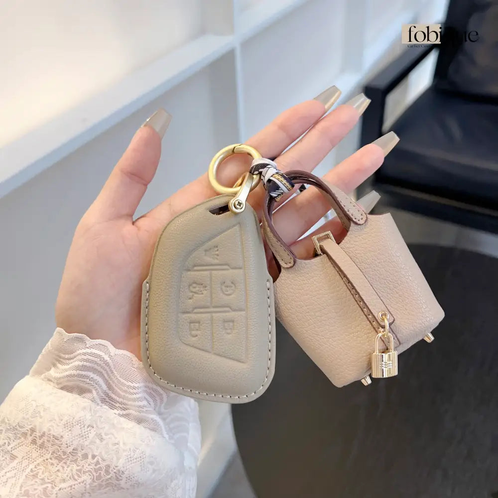 Étoile Collection - Lamb Leather | Car Key Cover Compatible with Chevrolet Trailblazer, S10, Colorado & More Fobique