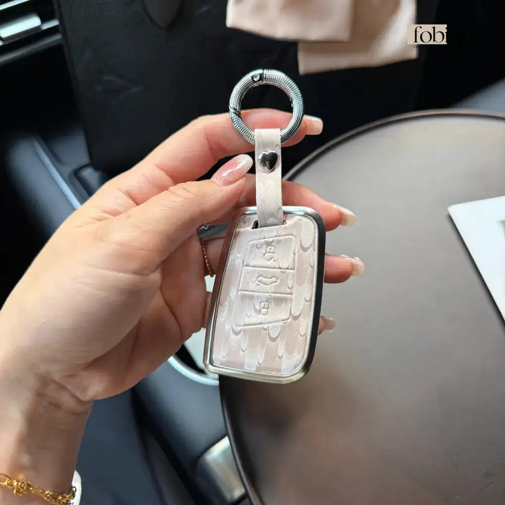 Classic Collection | Car Key Cover for SEAT Ateca, Leon, Tarraco, Arona & VW Tiguan, Golf 7 & More Fobique
