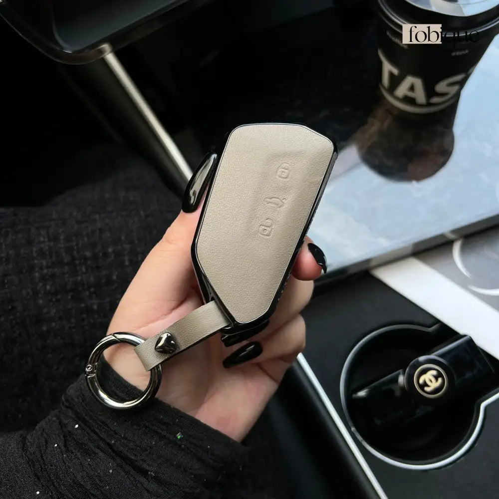 Prime Collection | Car Key Cover for Cupra Formentor, Leon, Born, SEAT Leon MK4 & more Fobique